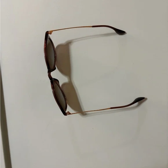 Ray-Ban Brown Sunglasses - Picture 5 of 9